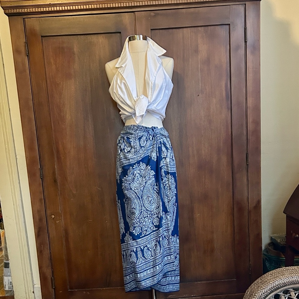 Blue Bandanna Print Designer Wrap Skirt 12 - Picture 10 of 12